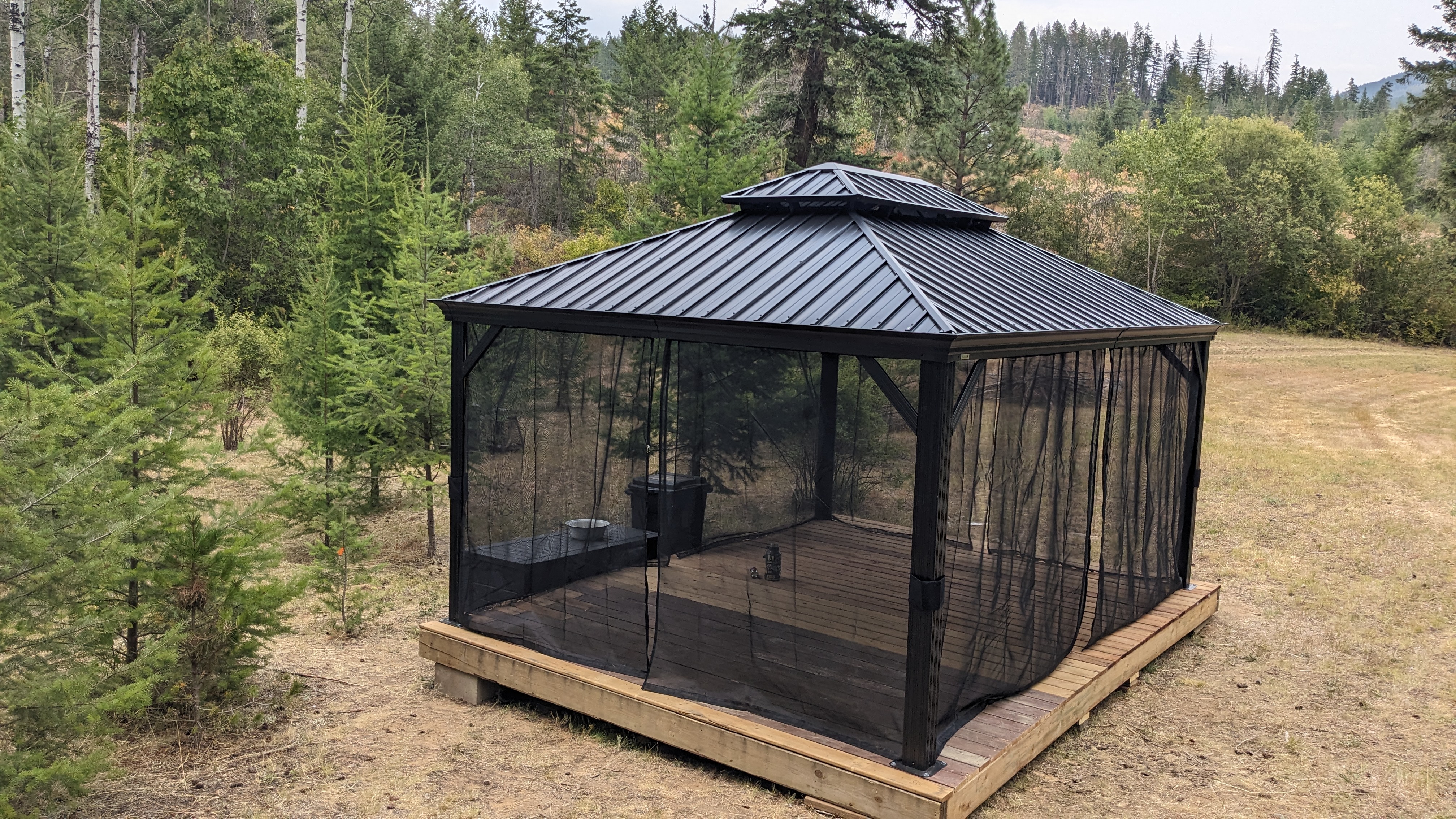 Screened gazebo